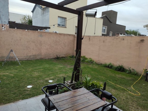 OPORTUNIDAD -TEJAS DEL SUR- DUPLEX 3 DOR-USD 155.000-