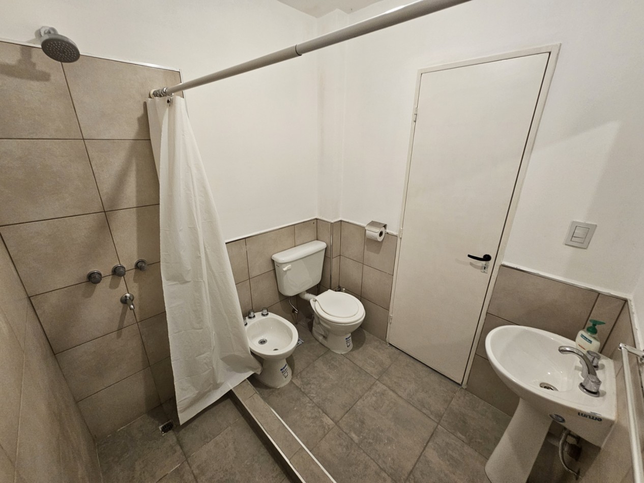 DEPARTAMENTO NUEVO DE UN DORMI SIN EXPENSAS, EN PLANTA ALTA POR ESCALERA.