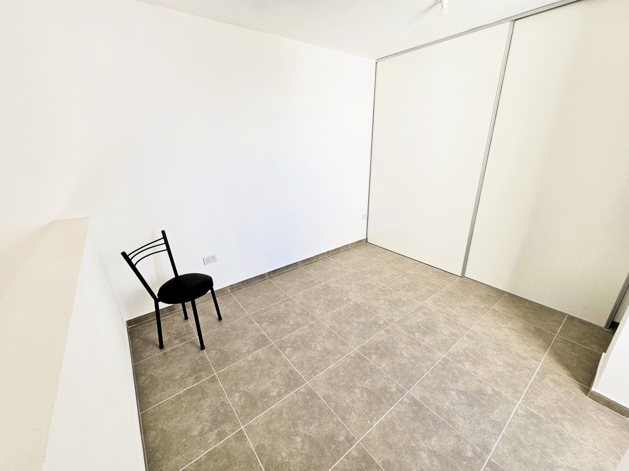 NUEVO - DUPLEX DE UN DORMI - PATIO - NO PAGA EXPENSAS