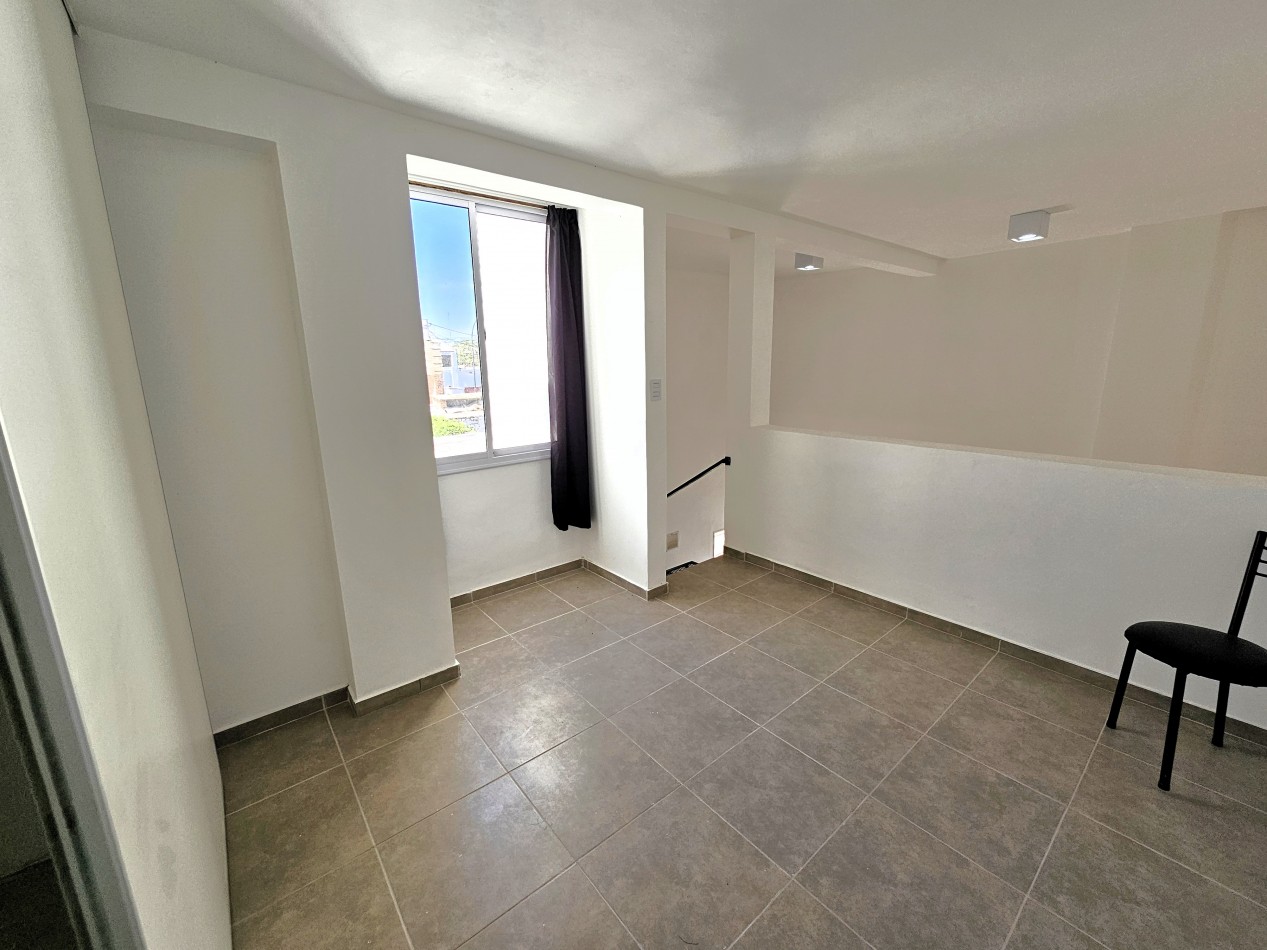 NUEVO - DUPLEX DE UN DORMI - PATIO - NO PAGA EXPENSAS