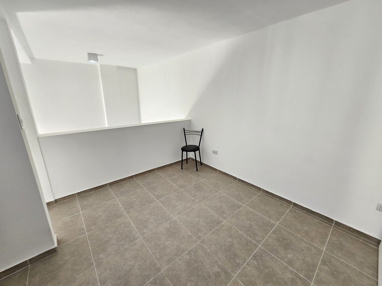 NUEVO - DUPLEX DE UN DORMI - PATIO - NO PAGA EXPENSAS