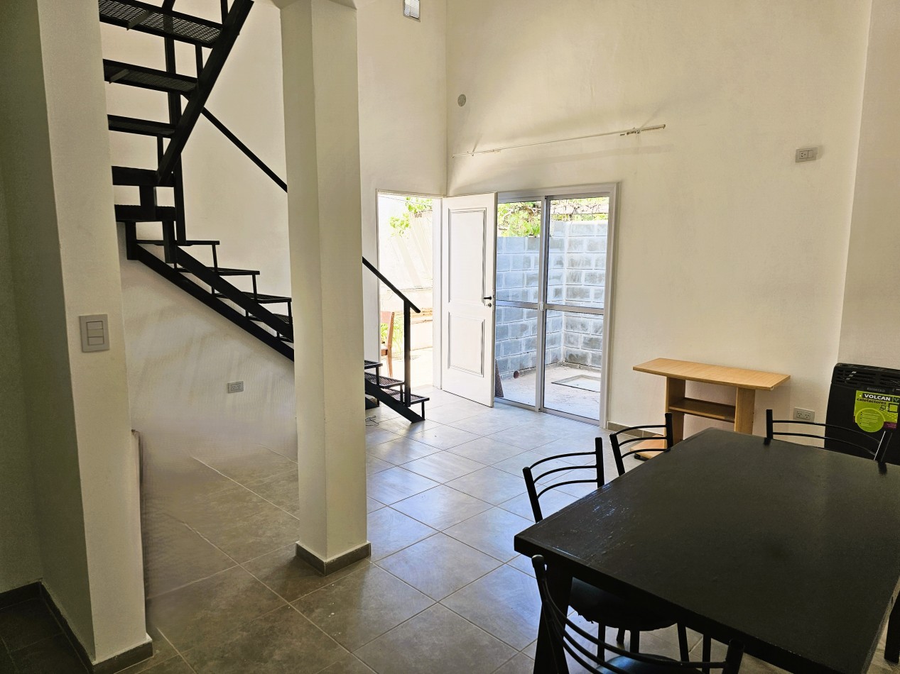 NUEVO - DUPLEX DE UN DORMI - PATIO - NO PAGA EXPENSAS