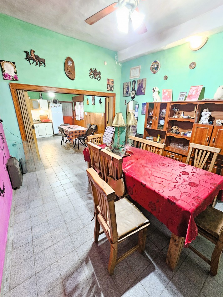 SOBRE ARMADA ARGENTINA - CASA DE 3 DORMITORIOS - IDEAL LOCAL COMERCIAL