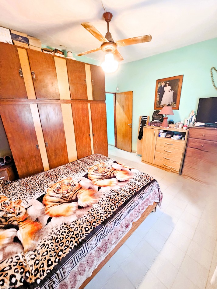 SOBRE ARMADA ARGENTINA - CASA DE 3 DORMITORIOS - IDEAL LOCAL COMERCIAL