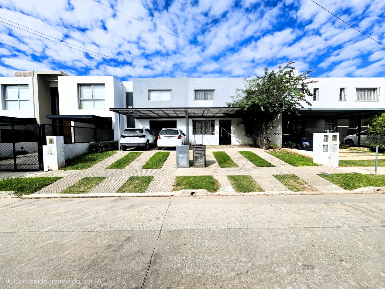 DUPLEX PREMIUM en Chacras del Sur | 3 dorm | suite | galeria con asador | jardin | 2 cocheras