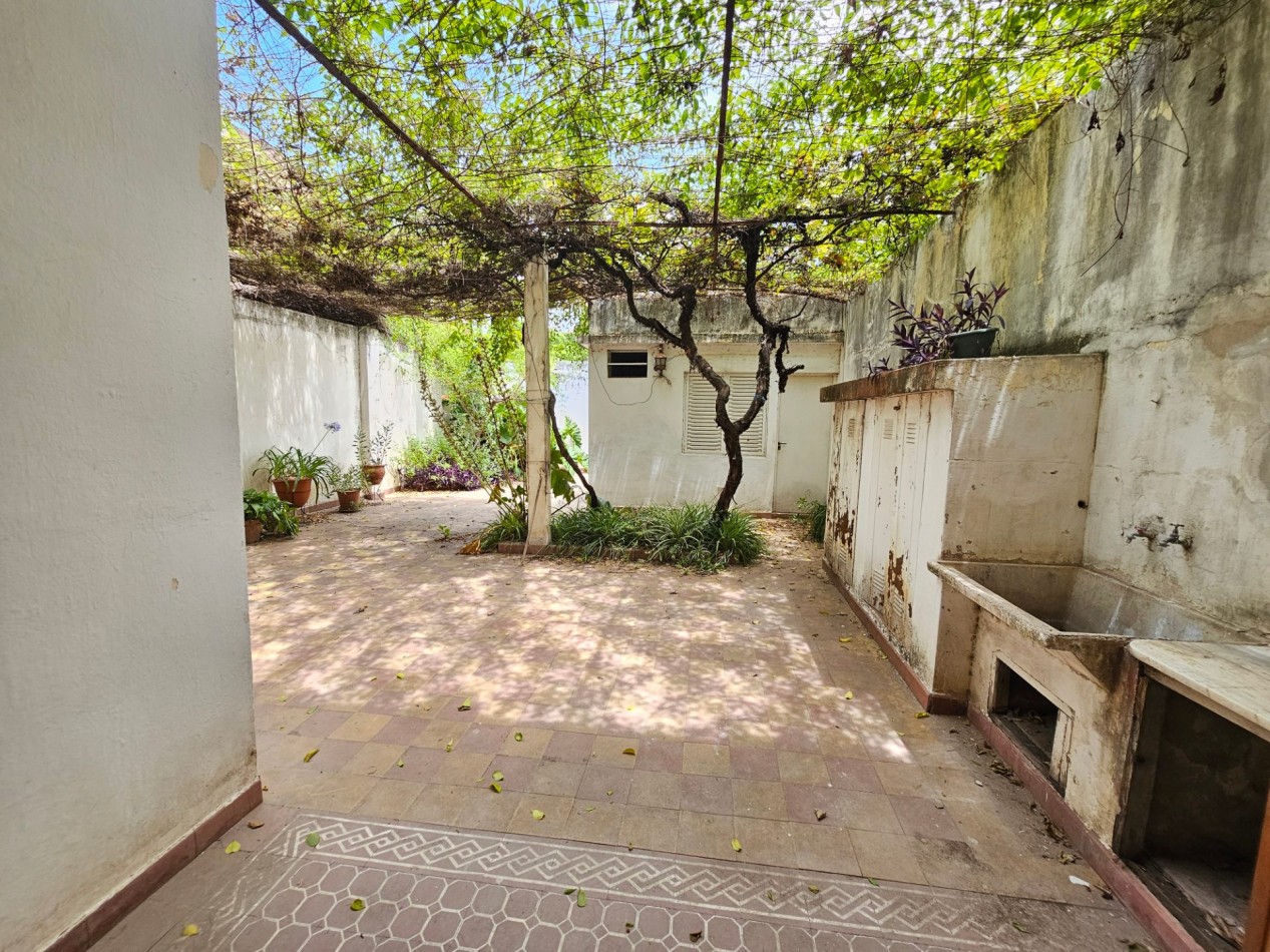 Casa 3 Dormitorios + Patio Propio + Consultorio | Alto Alberdi