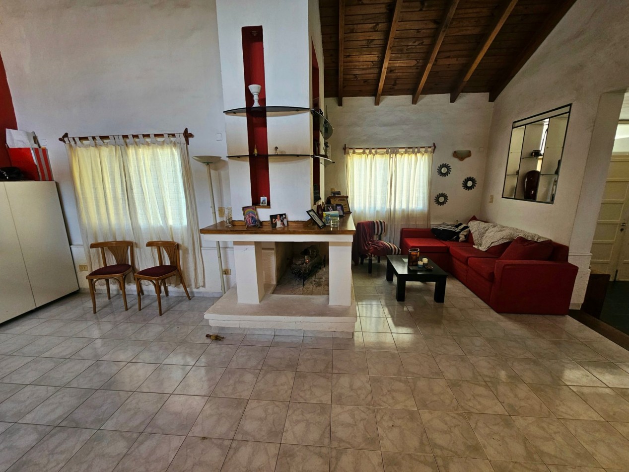 TEJAS DEL SUR I - CASA 3 DORM + ESCRITORIO - PILETA - LOTE 360M2