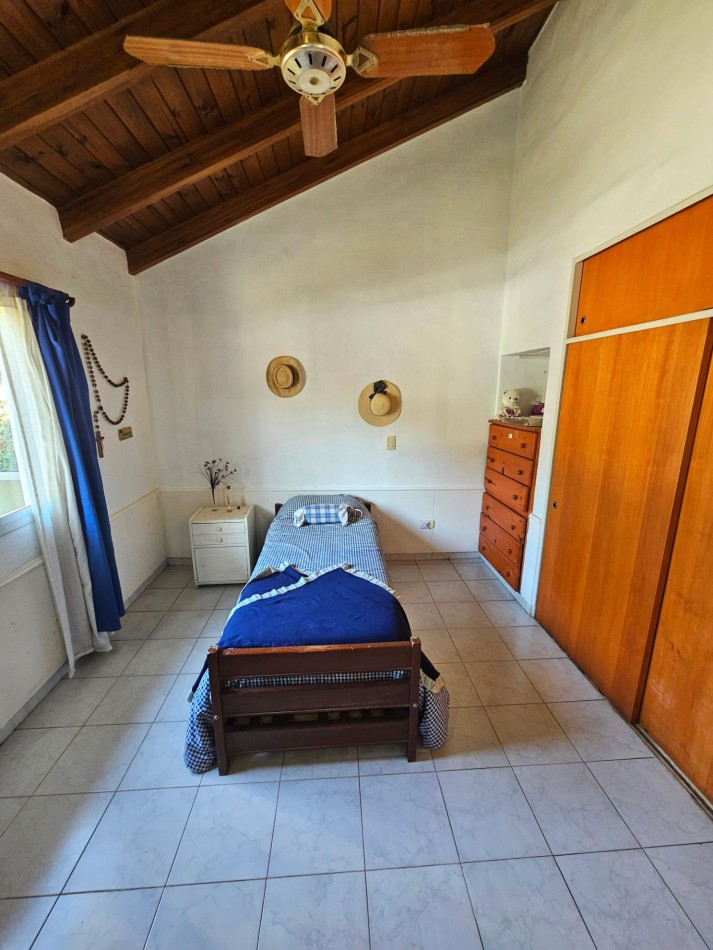 TEJAS DEL SUR I - CASA 3 DORM + ESCRITORIO - PILETA - LOTE 360M2