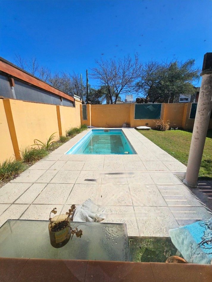 TEJAS DEL SUR I - CASA 3 DORM + ESCRITORIO - PILETA - LOTE 360M2