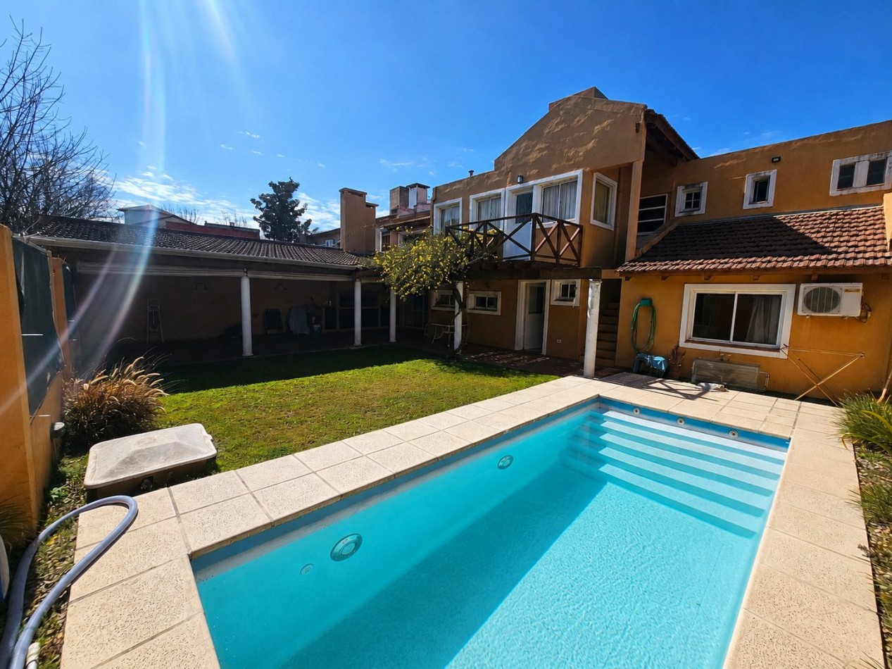 TEJAS DEL SUR I - CASA 3 DORM + ESCRITORIO - PILETA - LOTE 360M2