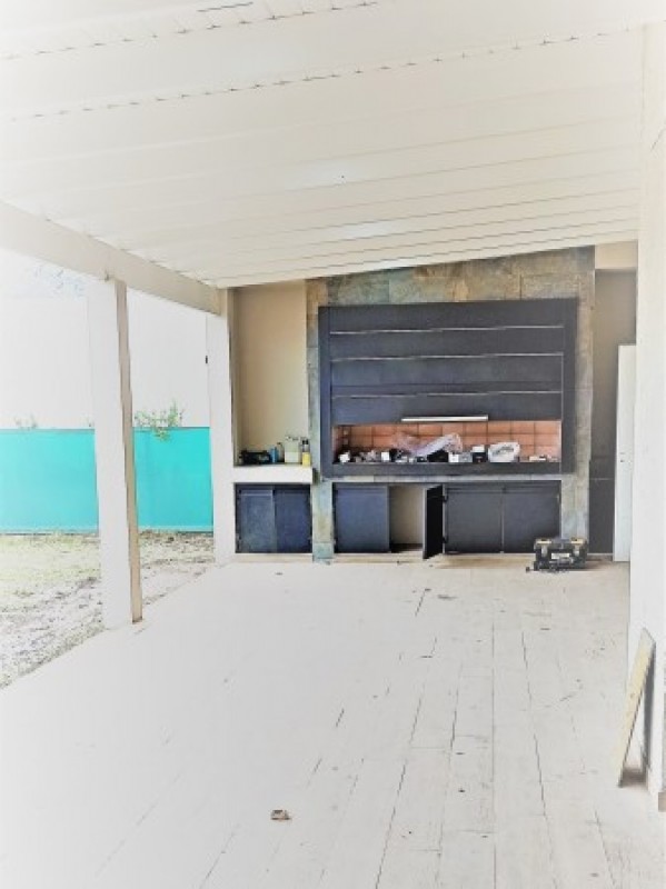 FINCAS 2- CASA LLAVE EN MANO CON PILETA- FRENTE A ESPACIO VERDE