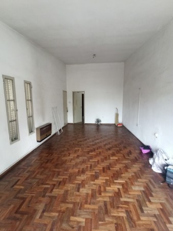 DOS CASAS - ZONA (C5) PB + 5 PISOS - LOTE DE 515 m2 -