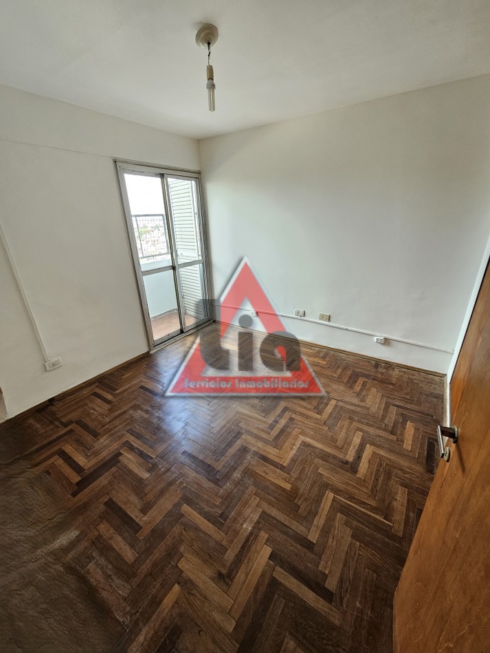 DEPARTAMENTO DOS DORMIS + DEPENDENCIA C/ COCHERA