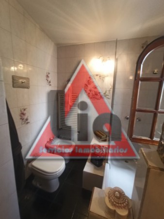 LOCAL COMERCIAL + CASA DE 3 DOR. EN PLANTA ALTA C/COCHERA X3