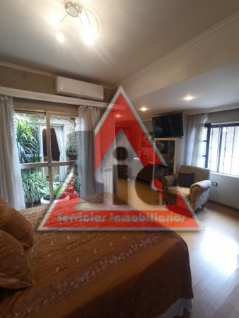 LOCAL COMERCIAL + CASA DE 3 DOR. EN PLANTA ALTA C/COCHERA X3