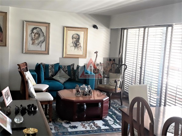 SEMIPISO FRENTE AL ARZOBISPADO CON COCHERA USD 149.000!!!