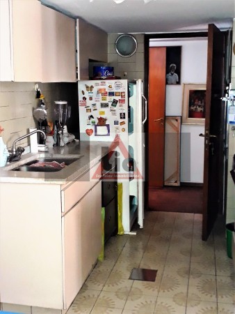 SEMIPISO FRENTE AL ARZOBISPADO CON COCHERA USD 149.000!!!