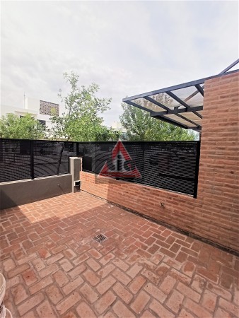 GREENVILLE 2 - CASA DE 3 DOR.CON PILETA Y ESCRITORIO -