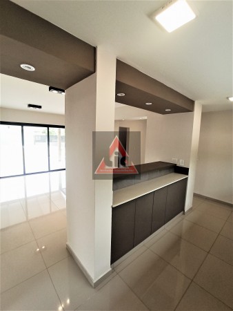GREENVILLE 2 - CASA DE 3 DOR.CON PILETA Y ESCRITORIO -
