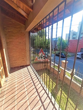 VIVI SEGURO EN TEJAS DEL SUR, CON LA CALIDEZ DE ESTA CASA CON PILETA..
