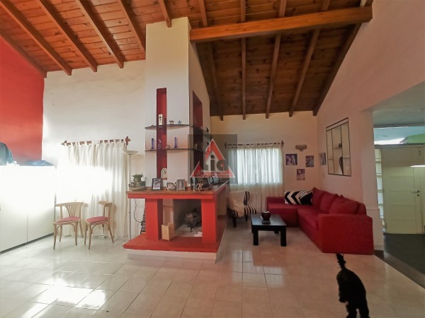 TEJAS 1 - CASA CON PILETA - LA MEJOR UBICACION -