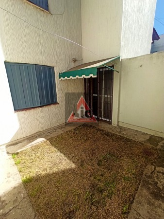 AMPLIO DEPTO. EN PB DE 2 DOR. EN COMPLEJO CERRADO MARI I