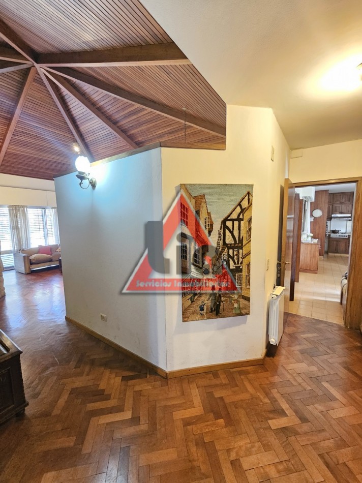 CASA USO COMERCIAL SOBRE AVENIDA RICHIERI / 561M2 TERRENO / 272m2 cubiertos