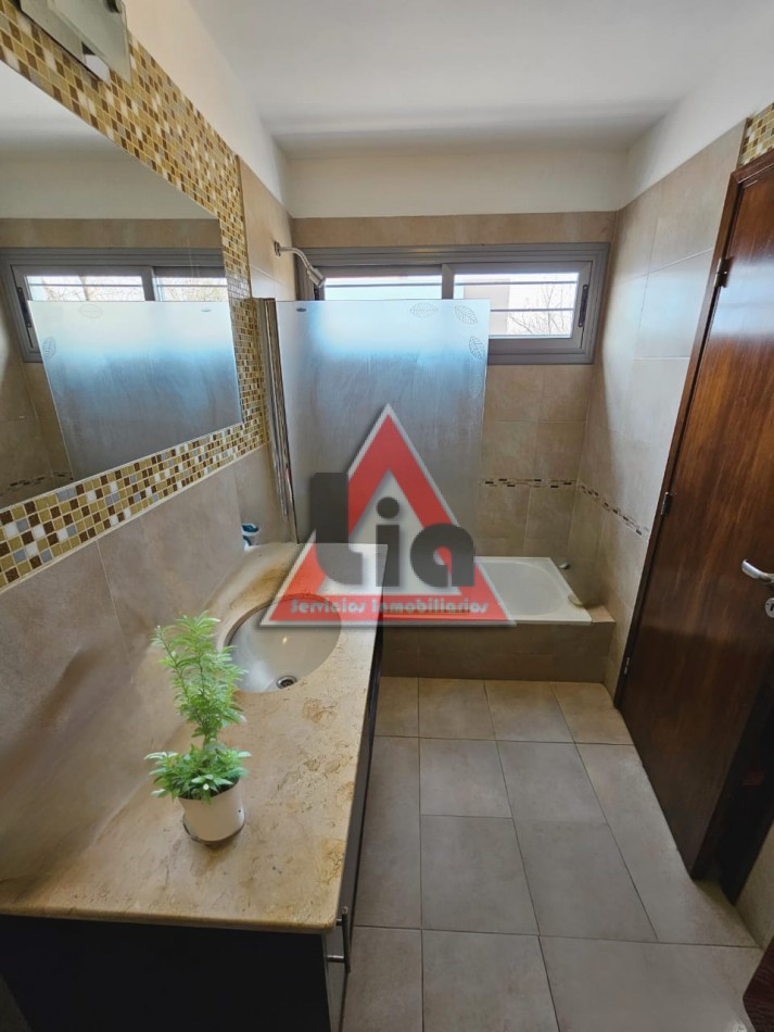 DUPLEX DE 182m2 c/PILETA - CAÑITAS -