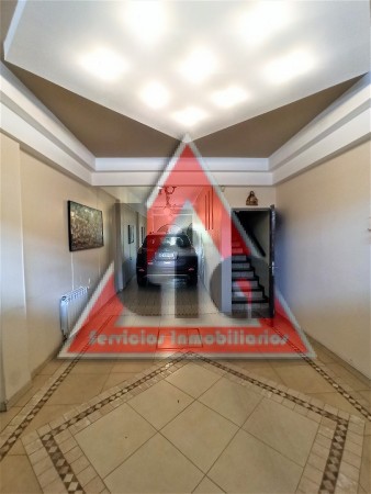 LOCAL COMERCIAL + CASA DE 3 DOR. EN PLANTA ALTA C/COCHERA X3