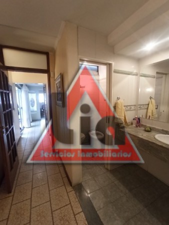 LOCAL COMERCIAL + CASA DE 3 DOR. EN PLANTA ALTA C/COCHERA X3