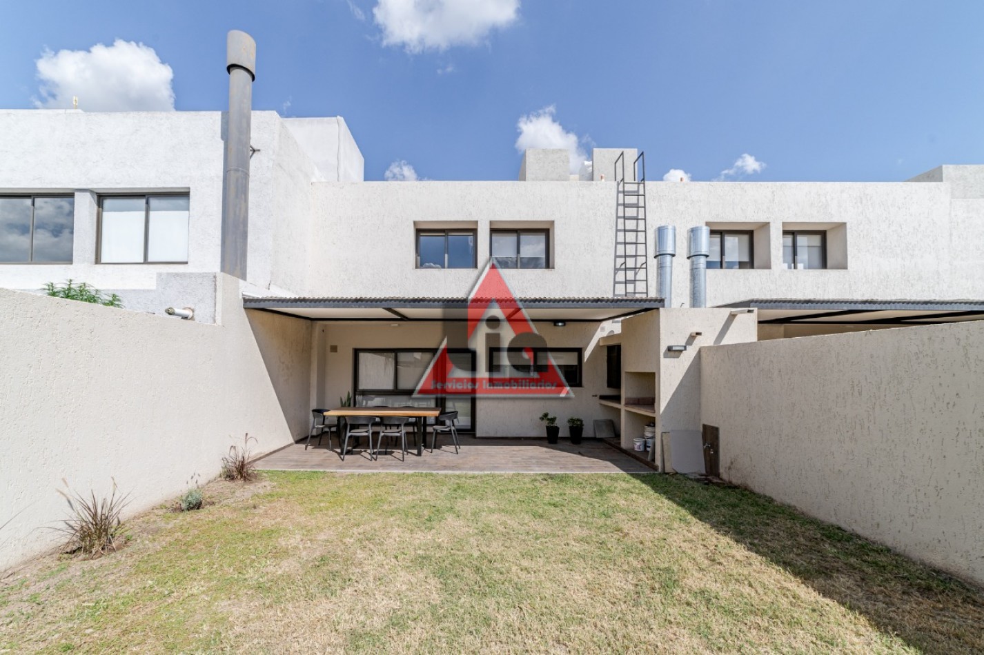 GREENVILLE 2 - DUPLEX PREMIUM - SE VENDE COMO ESTA EN LAS FOTOS-