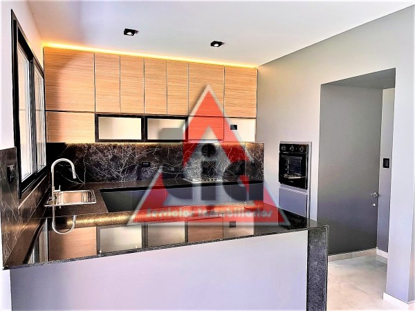 ¿SEGURIDAD, AREA RECREATIVA Y DISEñO ? ESTE ES TU DUPLEX AHORA CON PILE...