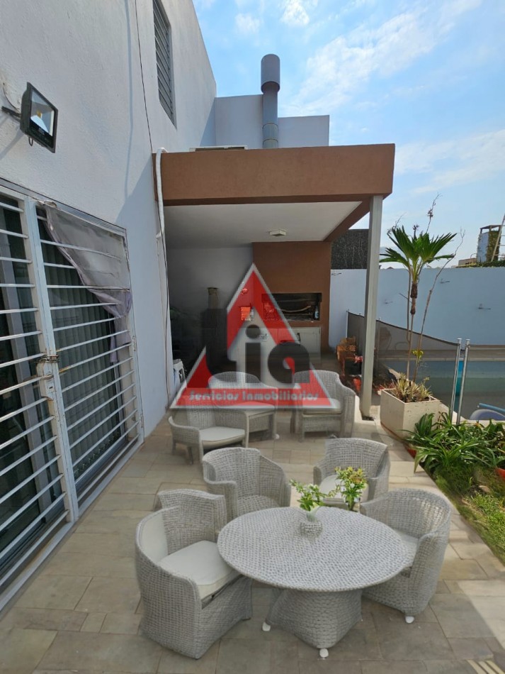 DUPLEX DE 182m2 c/PILETA - CAÑITAS -