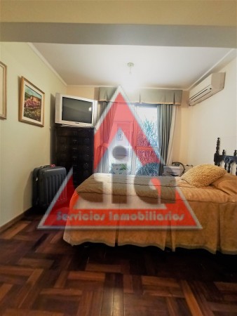 LOCAL COMERCIAL + CASA DE 3 DOR. EN PLANTA ALTA C/COCHERA X3