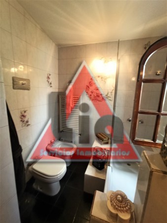 LOCAL COMERCIAL + CASA DE 3 DOR. EN PLANTA ALTA C/COCHERA X3