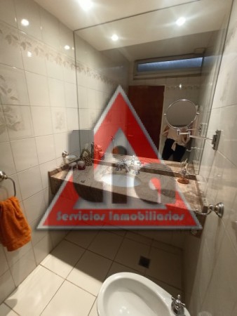 LOCAL COMERCIAL + CASA DE 3 DOR. EN PLANTA ALTA C/COCHERA X3