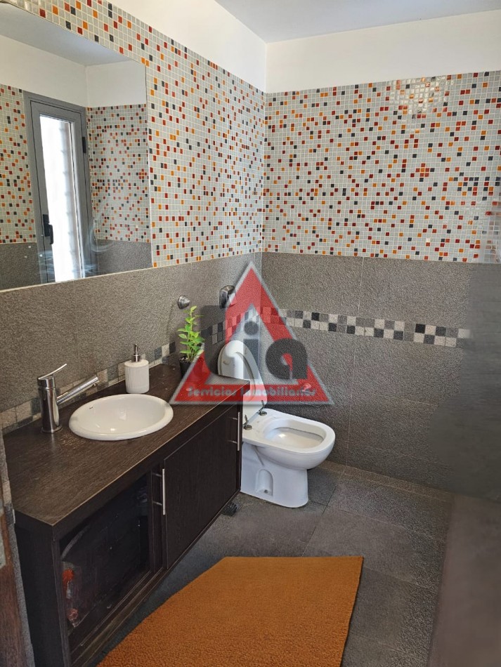 DUPLEX DE 182m2 c/PILETA - CAÑITAS -