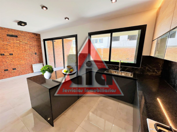¿SEGURIDAD, AREA RECREATIVA Y DISEñO ? ESTE ES TU DUPLEX AHORA CON PILE...