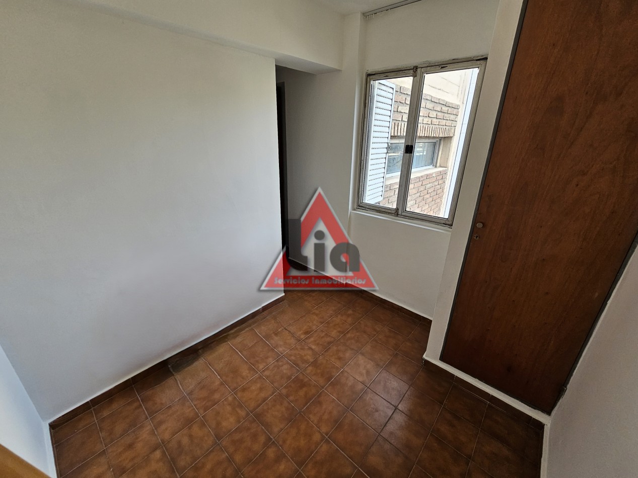 DEPARTAMENTO DOS DORMIS + DEPENDENCIA C/ COCHERA