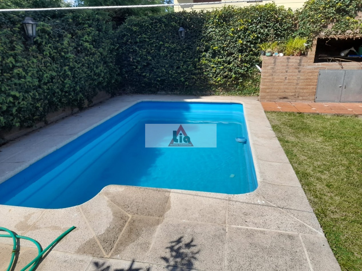 LA MEJOR UBICACION EN TEJAS, CASA CON PILETA APTA CREDITO