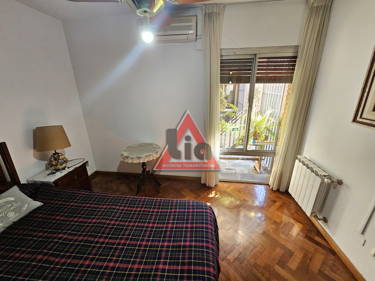 CASA USO COMERCIAL SOBRE AVENIDA RICHIERI / 561M2 TERRENO / 272m2 cubiertos
