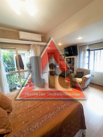 LOCAL COMERCIAL + CASA DE 3 DOR. EN PLANTA ALTA C/COCHERA X3