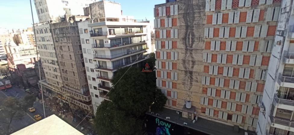 -COLÓN Y GRAL PAZ- LOCAL 65M2 ¿¿¿USD 22.000?? -GALERÍA BARRADO-