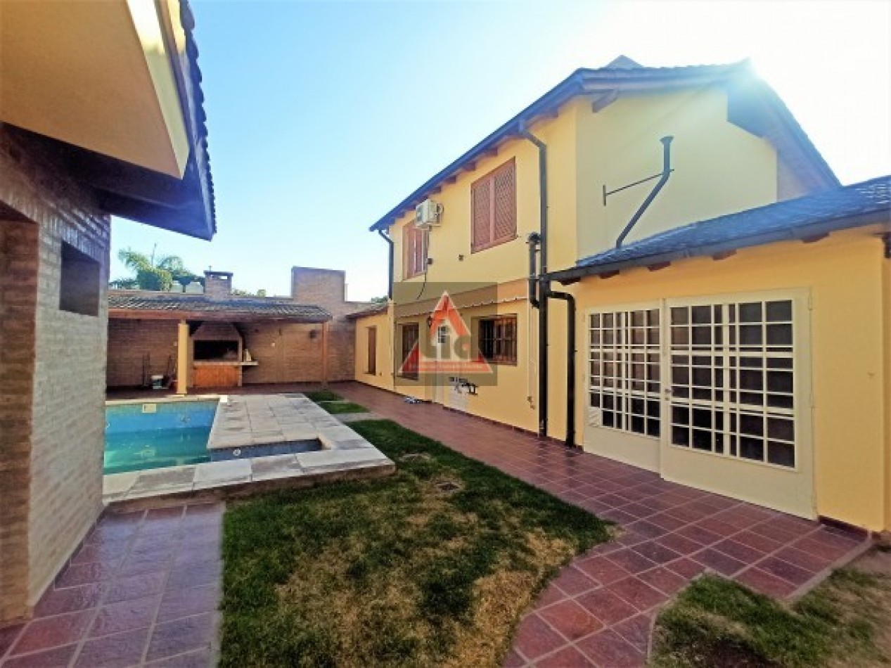 RERETASADA!!!! - CASA 4 DORMIS C/PILETA AL PRECIO DE UN DUPLEX!!
