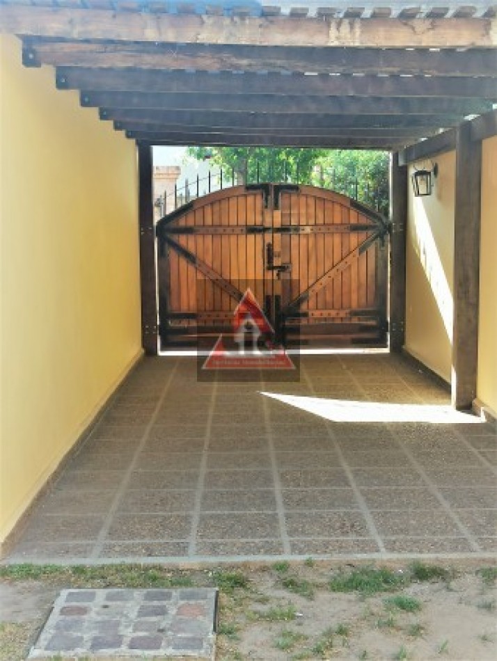 RERETASADA!!!! - CASA 4 DORMIS C/PILETA AL PRECIO DE UN DUPLEX!!