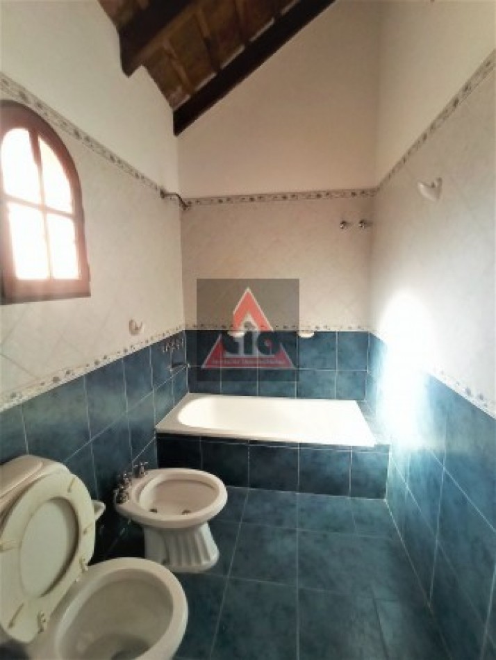 RERETASADA!!!! - CASA 4 DORMIS C/PILETA AL PRECIO DE UN DUPLEX!!