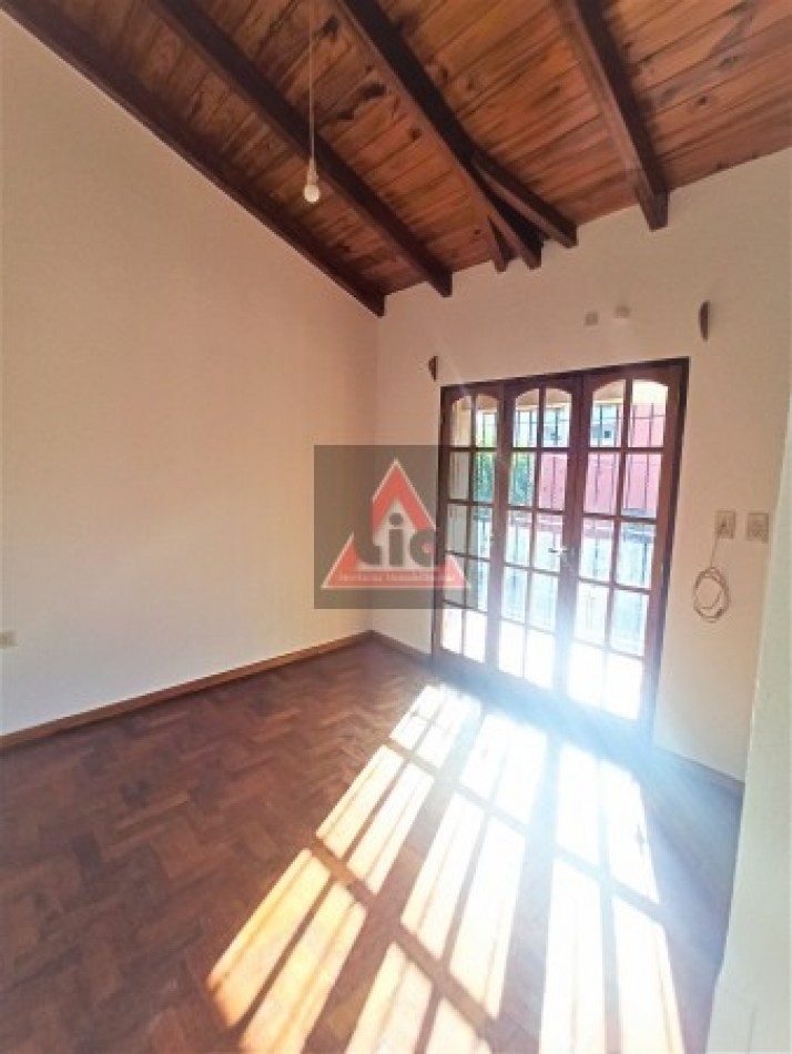 RERETASADA!!!! - CASA 4 DORMIS C/PILETA AL PRECIO DE UN DUPLEX!!