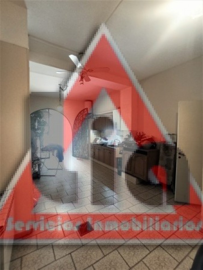 LOCAL COMERCIAL + CASA EN PLANTA ALTA