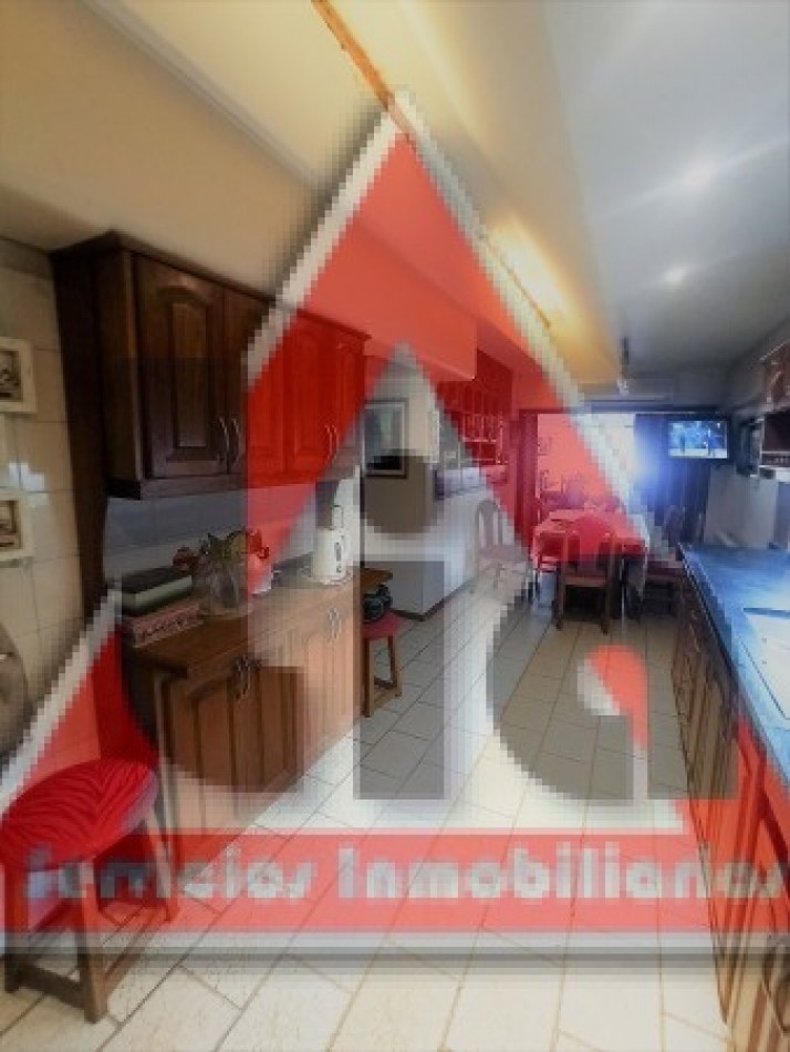LOCAL COMERCIAL + CASA EN PLANTA ALTA