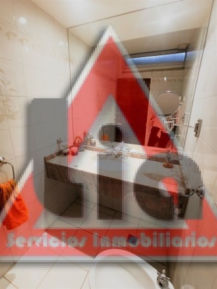 LOCAL COMERCIAL + CASA EN PLANTA ALTA